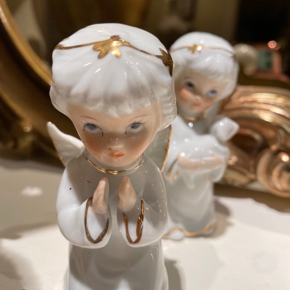 Vintage 1960s Christmas Angel Figurines - Picture 3 of 6